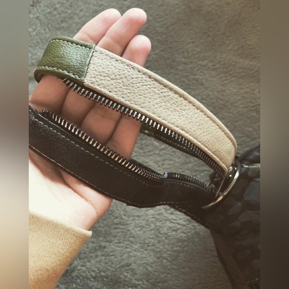 Color Block Your Outfit with this Stylish Multi-Color Bag - Picture 7 of 8